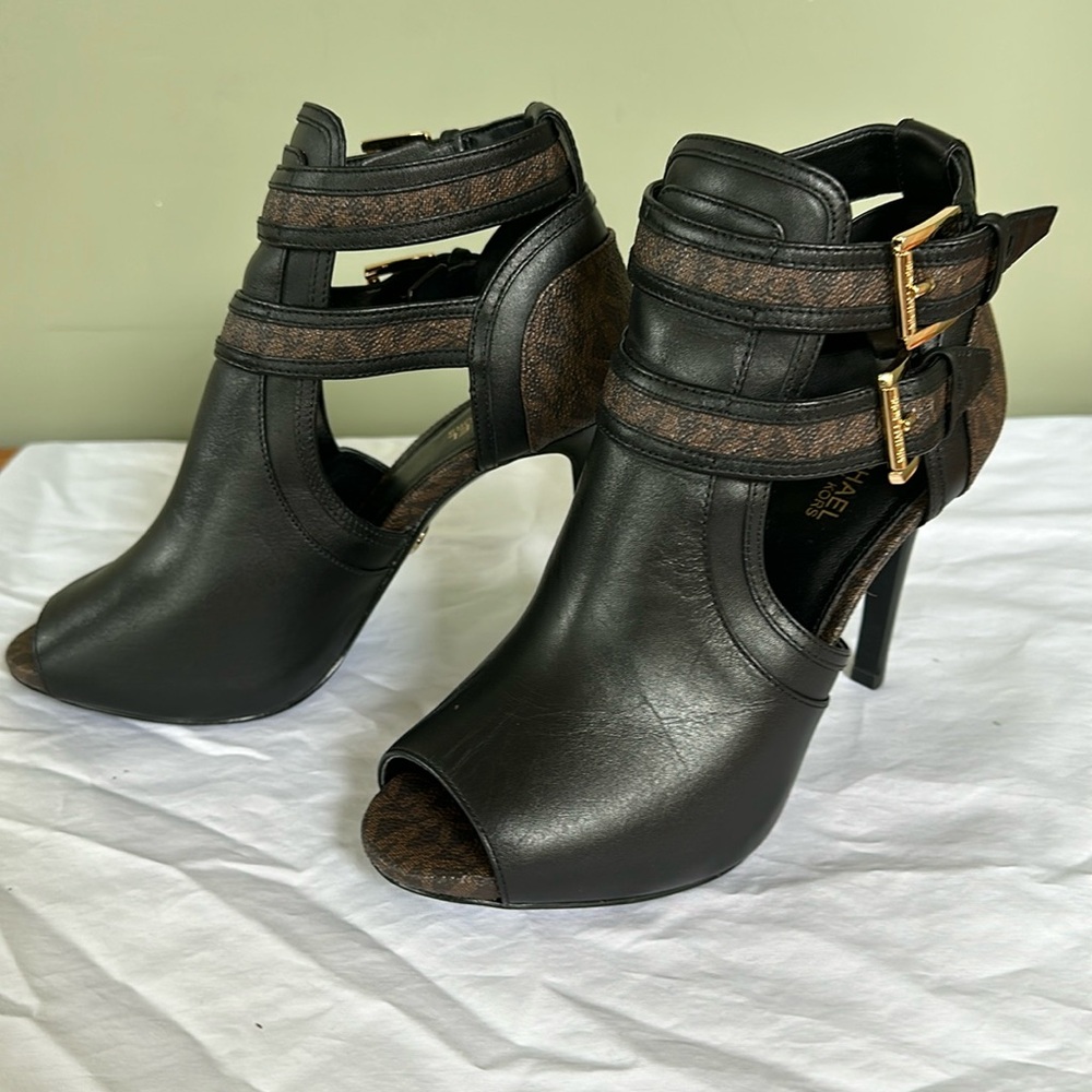 Michael Kors brown leather heeled booties